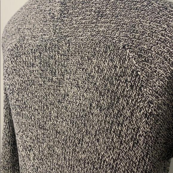 EILEEN FISHER Hi-Lo V-Neck Knitted Box Top Sweater - Picture 4 of 10